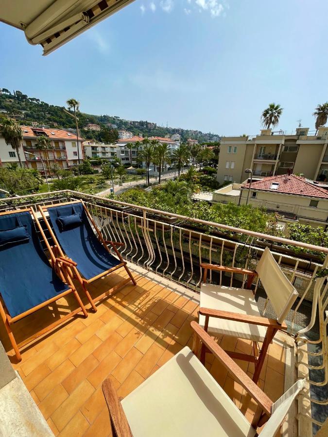 Апартаменты Casa Vacanze Il Veliero Бордигера Экстерьер фото